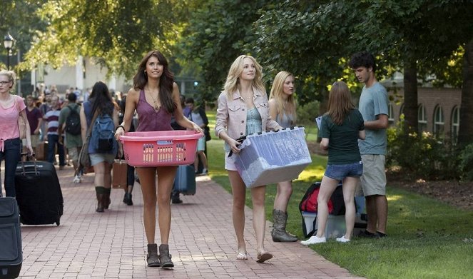 The Vampire Diaries - Season 5 - I Know What You Did Last Summer - Photos - Nina Dobrev, Candice King