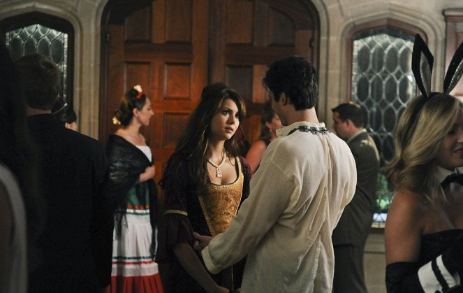 The Vampire Diaries - Season 5 - Monster's Ball - Photos - Nina Dobrev