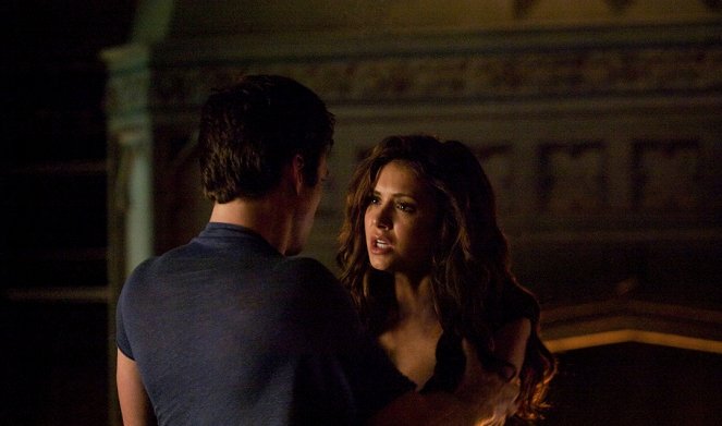 The Vampire Diaries - Season 5 - Handle with Care - Photos - Ian Somerhalder, Nina Dobrev