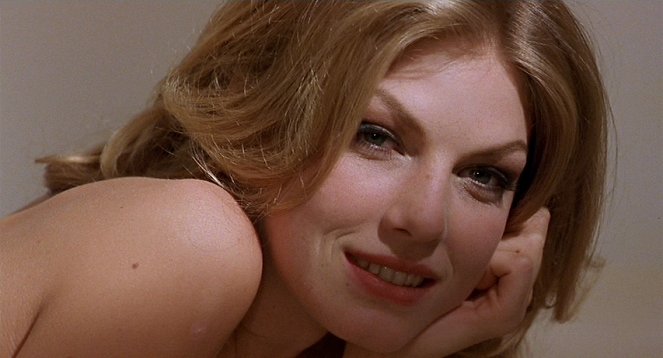 CQ - Filmfotos - Angela Lindvall