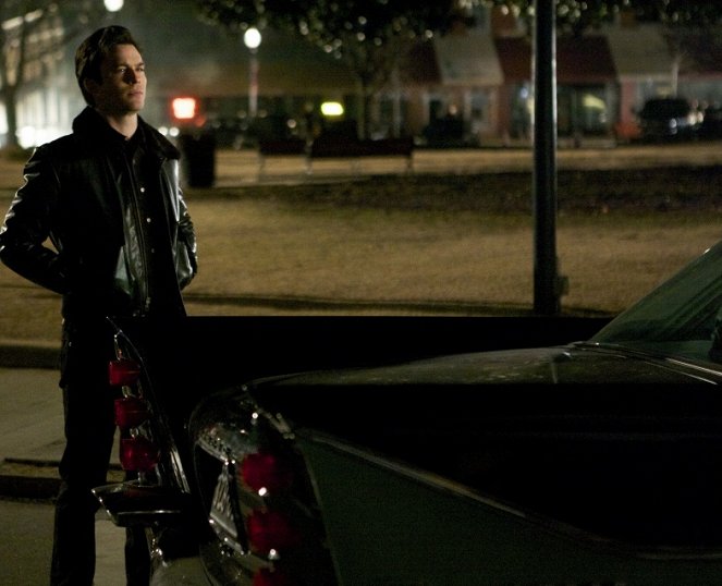 The Vampire Diaries - Man on Fire - Van film - Ian Somerhalder