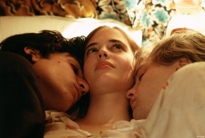 Marzyciele - Z filmu - Louis Garrel, Eva Green, Michael Pitt