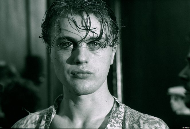 Snílci - Z filmu - Michael Pitt