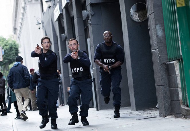 Brooklyn Nine-Nine - Photos - Andy Samberg, Joe Lo Truglio, Terry Crews