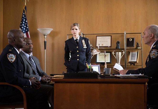 Brooklyn Nine-Nine - Photos - Andre Braugher, Terry Crews, Kyra Sedgwick