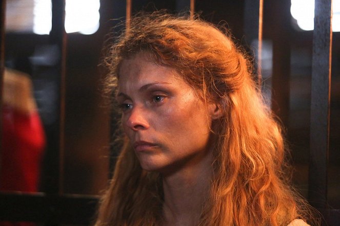 Vykázáni - Z filmu - MyAnna Buring