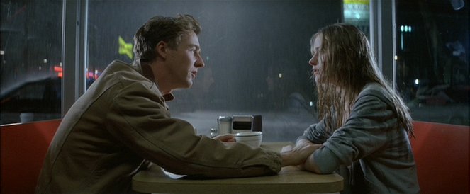 Cizinec - Z filmu - Edward Norton, Evan Rachel Wood