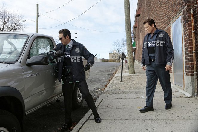 Policajt z New Yorku - Z filmu - Kevin Alejandro, Holt McCallany