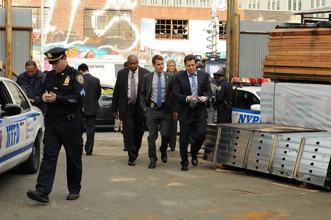 Policajt z New Yorku - Z filmu - Chi McBride, Theo James, Holt McCallany