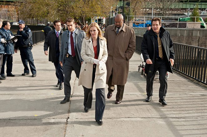 Policajt z New Yorku - Z filmu - Kevin Alejandro, Theo James, Bonnie Somerville, Chi McBride, Holt McCallany