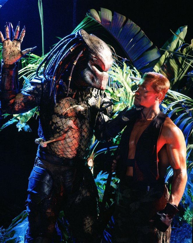 Predator - Werbefoto - Kevin Peter Hall, Arnold Schwarzenegger