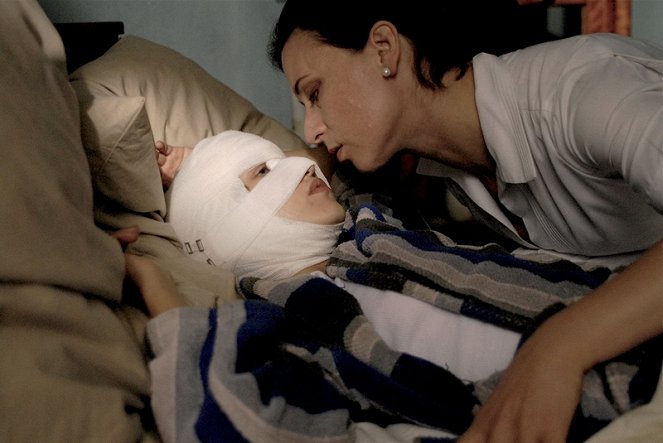Bandaged - Filmfotók - Janna Lisa Dombrowsky, Susanne Sachsse