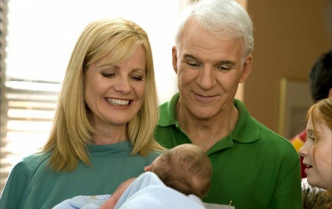 Dvanáct do tuctu 2 - Z filmu - Bonnie Hunt, Steve Martin