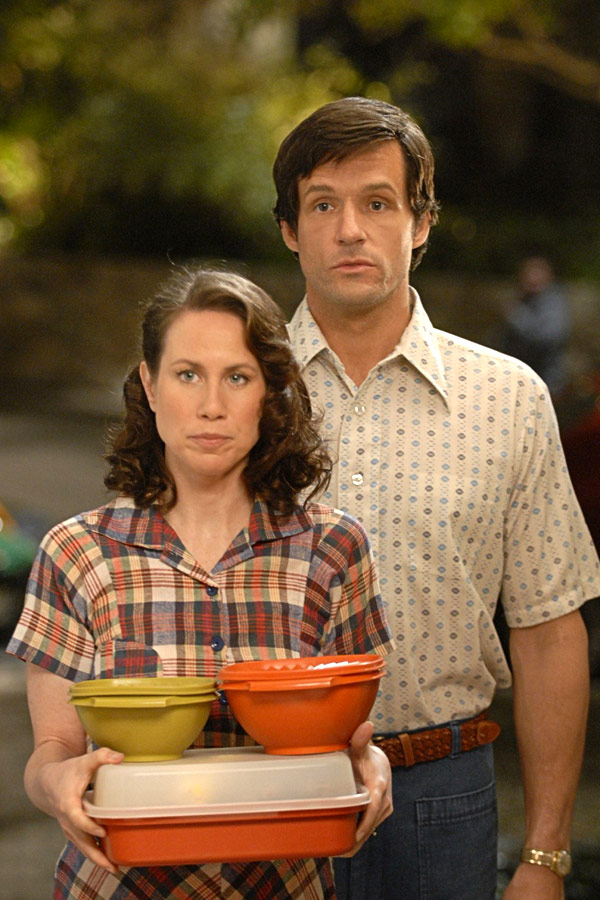 Swingtown - De la película - Miriam Shor, Josh Hopkins