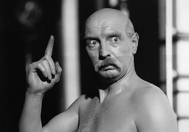 The Life and Death of Colonel Blimp - Photos - Roger Livesey