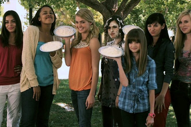 Big Time Rush - Photos - Katelyn Tarver, Erin Sanders, Ciara Bravo