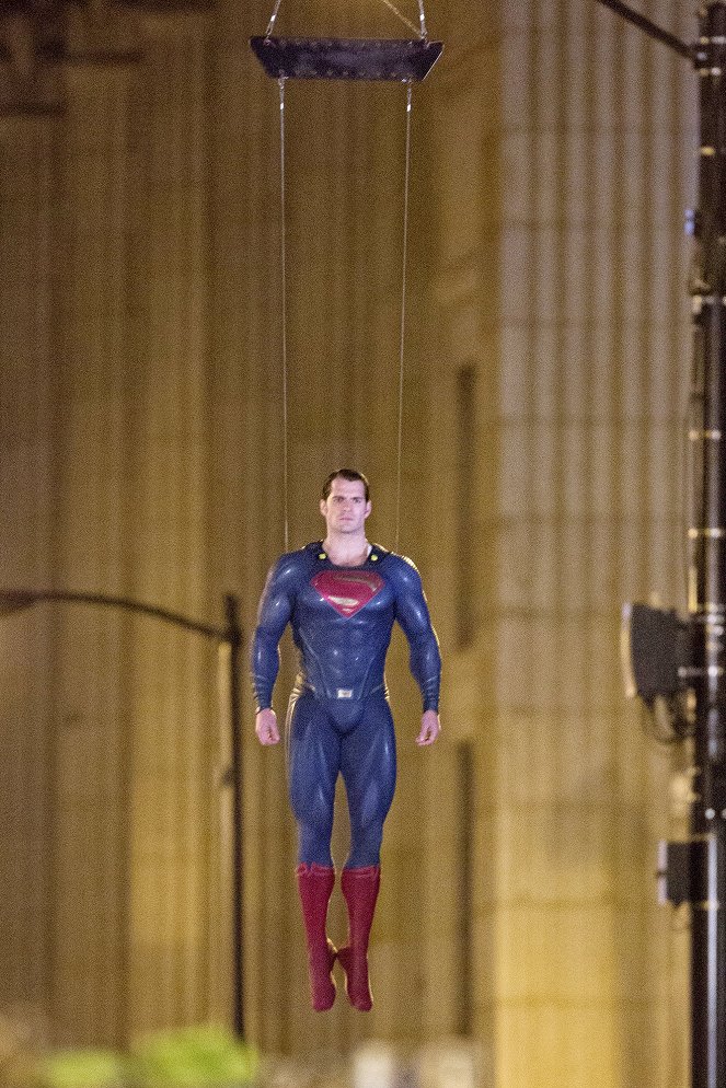 Batman v Superman: Úsvit spravedlnosti - Z natáčení - Henry Cavill