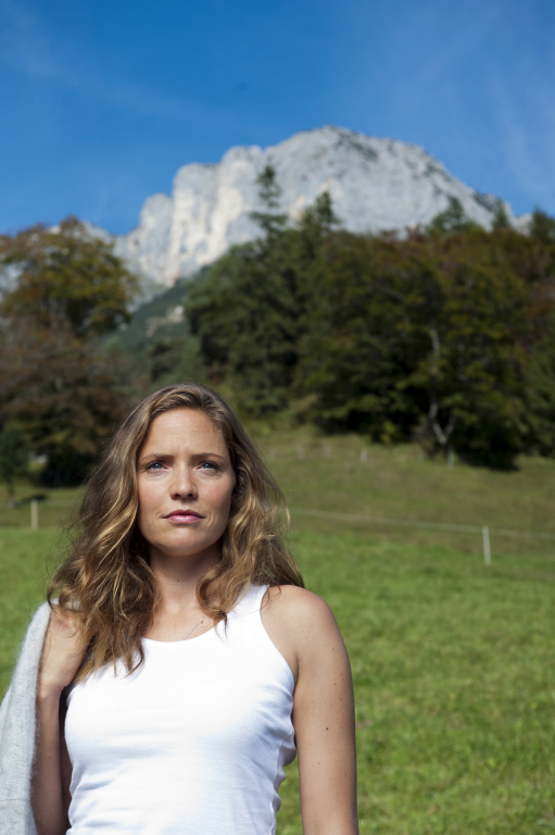 Lena Lorenz - Szülésznő az Alpokban - Season 1 - Isten hozott az életben - Filmfotók - Patricia Aulitzky