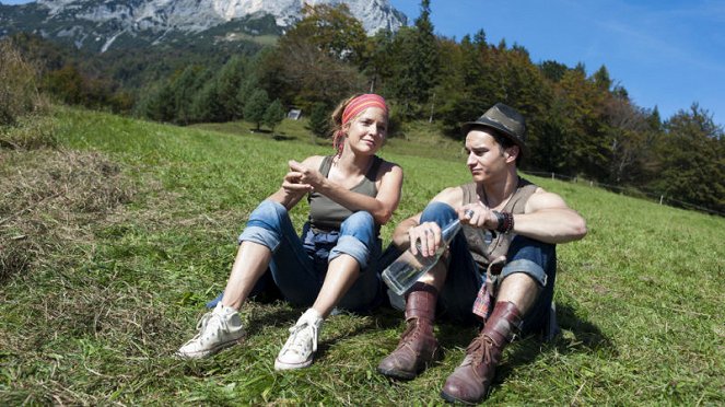 Lena Lorenz - Szülésznő az Alpokban - Isten hozott az életben - Filmfotók - Patricia Aulitzky, Raban Bieling