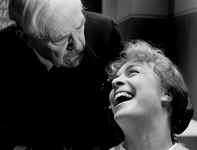 Wild Strawberries - Van film - Victor Sjöström