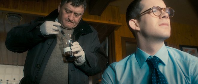 Grabbers - Photos - Pascal Scott, Russell Tovey