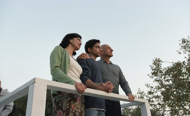 Uma Casa na Bruma - Do filme - Shohreh Aghdashloo, Jonathan Ahdout, Ben Kingsley