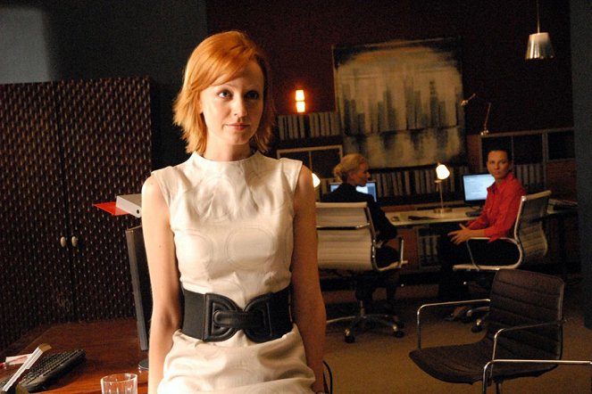 The Philanthropist - Do filme - Lindy Booth