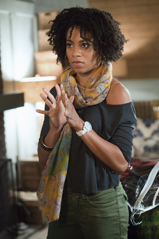 Emily Owens, M.D. - Emily and... the Love of Larping - Filmfotók - Kelly McCreary