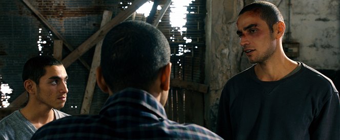 Omar - Filmfotók - Samer Bisharat, Adam Bakri