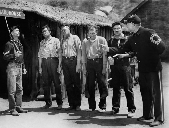 Fort Apache - Z filmu - Victor McLaglen, Dick Foran, Pedro Armendáriz, Ward Bond