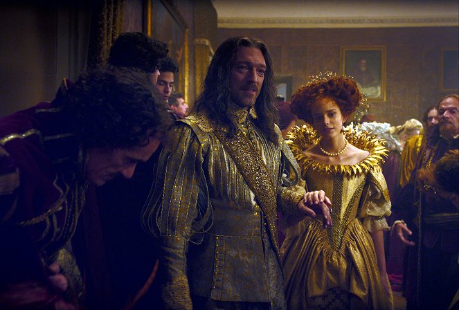Tale of Tales - Photos - Vincent Cassel, Stacy Martin