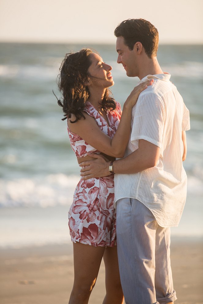 The Longest Ride - Photos - Oona Chaplin, Jack Huston