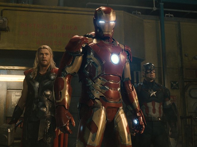 Avengers: Age of Ultron - Z filmu - Chris Hemsworth, Chris Evans