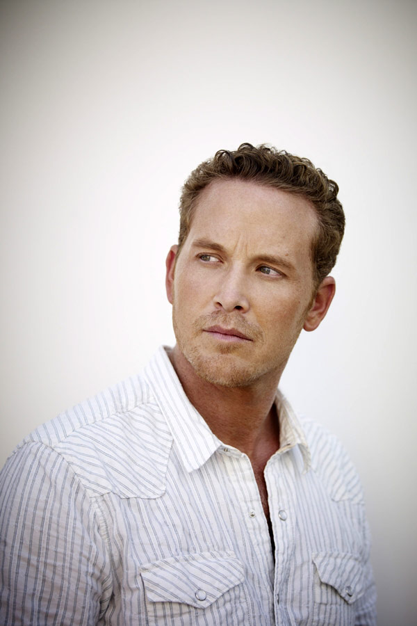 Šerifovia - Promo - Cole Hauser