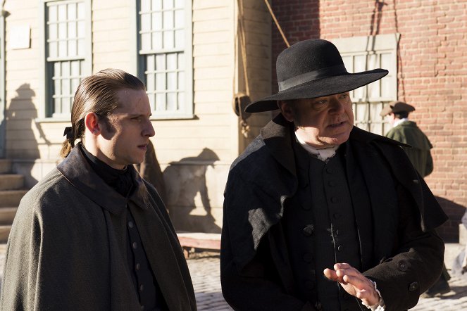 TURN: Washington's Spies - Season 1 - Of Cabbages and Kings - Filmfotos - Jamie Bell, Kevin McNally