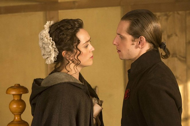 TURN: Washington's Spies - Challenge - Filmfotos - Heather Lind, Jamie Bell