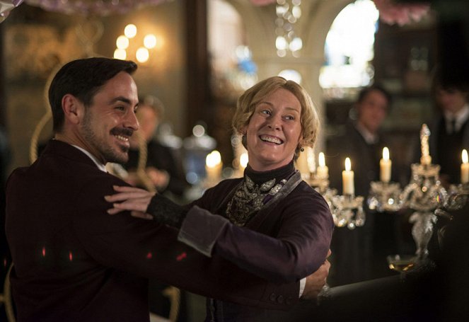 Wszystko dla pań - Z filmu - Emun Elliott, Sarah Lancashire