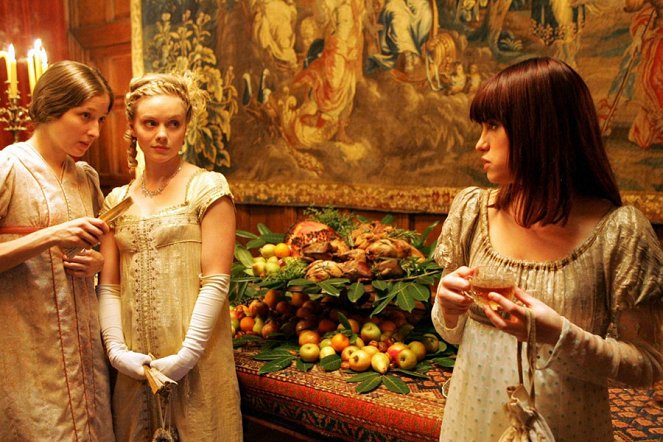 Lost in Austen - Van film - Christina Cole, Jemima Rooper