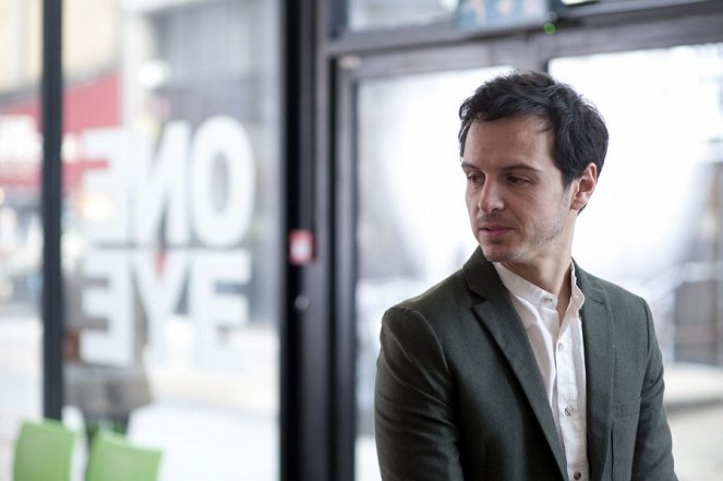 Dates - Photos - Andrew Scott