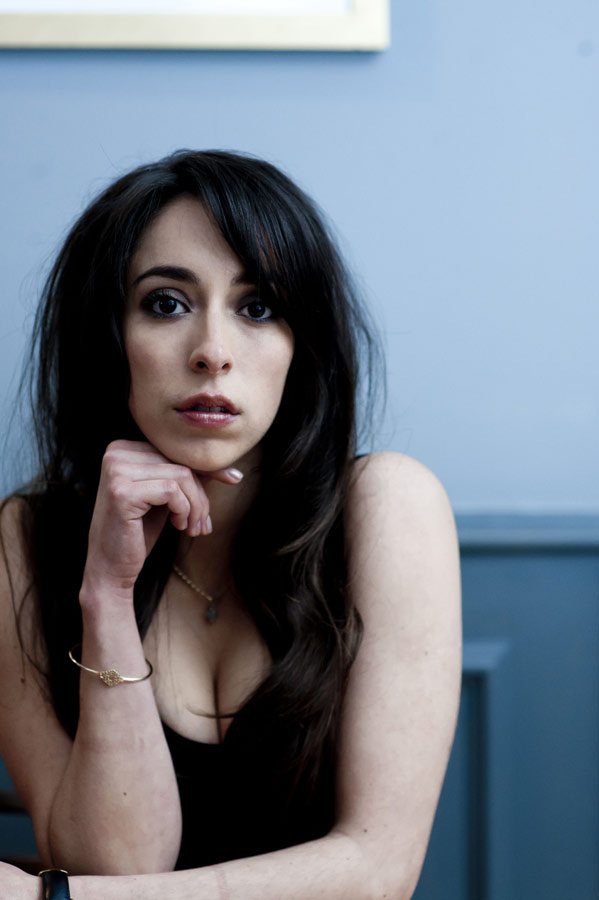 Dates - Werbefoto - Oona Chaplin