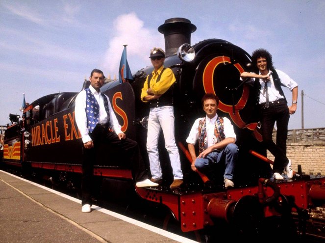 Queen: Breakthru - Werbefoto - Freddie Mercury, Roger Taylor, John Deacon, Brian May