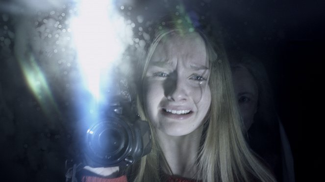 The Visit - Film - Olivia DeJonge