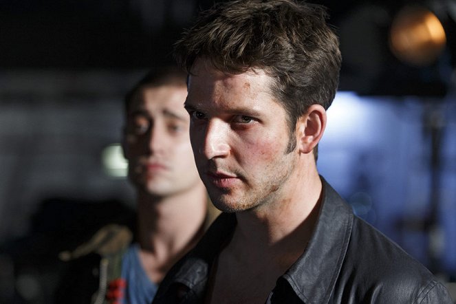 Being Human - Van film - Damien Molony