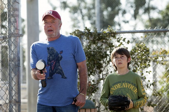 Back in the Game - Photos - James Caan, Griffin Gluck