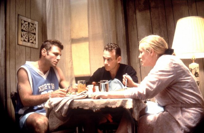 A Brother's Kiss - Photos - Nick Chinlund, Cathy Moriarty