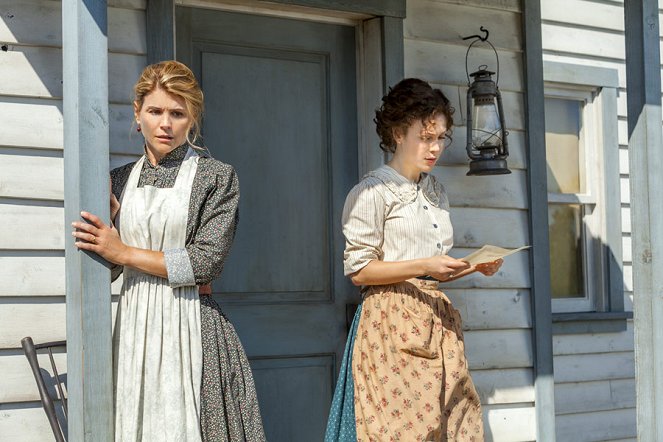 Janette Oke: Die Coal Valley Saga - Filmfotos - Lori Loughlin, Erin Krakow