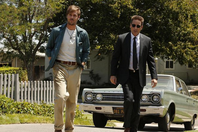 Aquarius - The Hunter Gets Captured by the Game - Photos - Grey Damon, David Duchovny