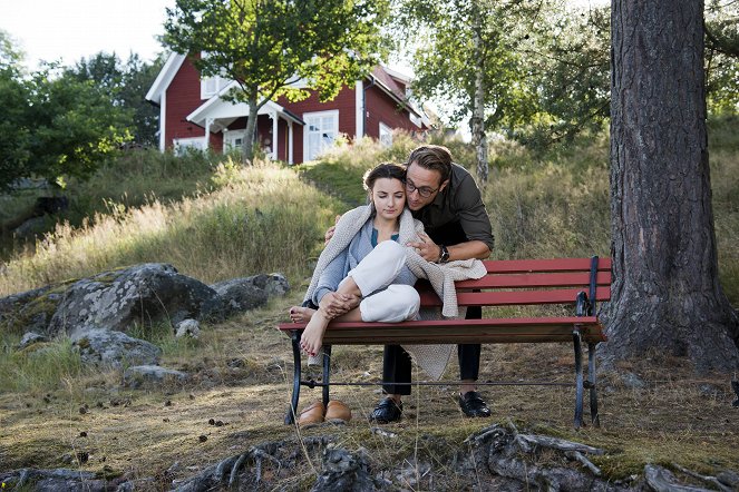 Álom és szerelem: Inga Lindström - A nővérem gyerekei - Filmfotók - Paula Schramm, Gabriel Raab