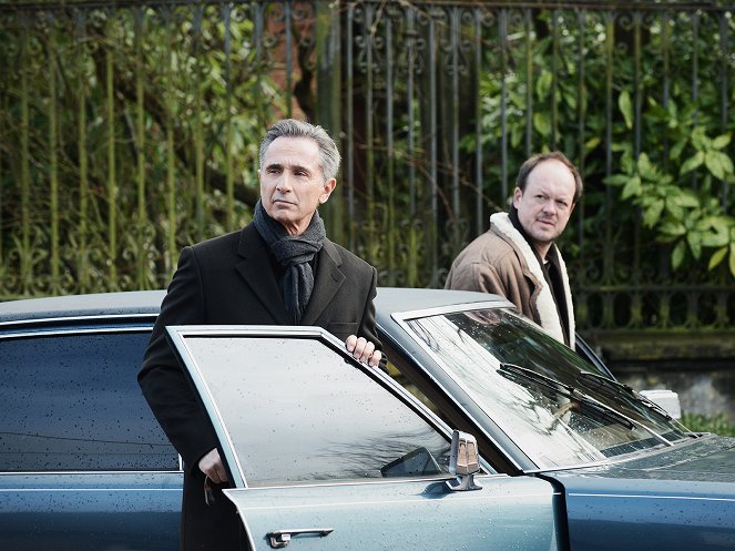 Witnesses - Season 1 - Photos - Thierry Lhermitte, Jan Hammenecker