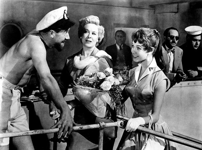 Un médico en la marina - De la película - Michael Medwin, Brenda De Banzie, Brigitte Bardot